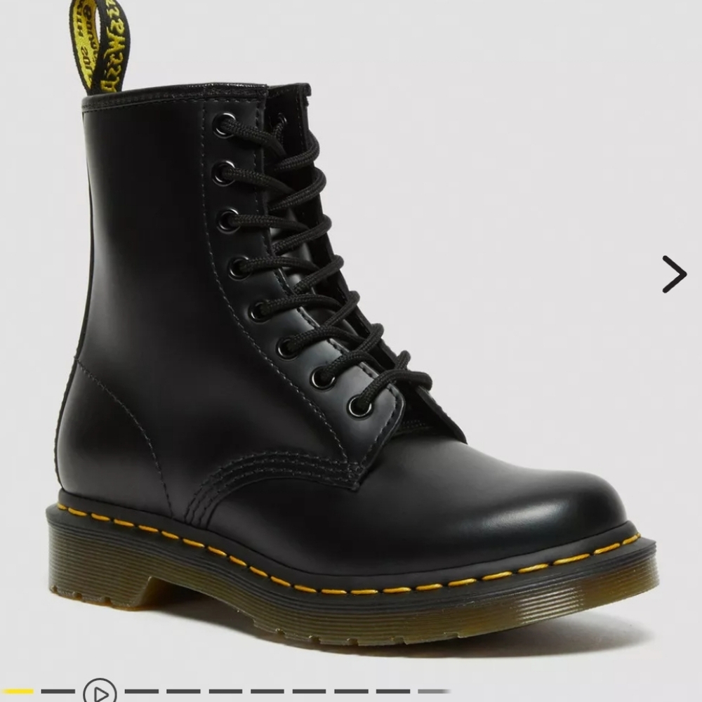 Dr. Martens Black 1460 Smooth Leather Lace Up Combat Boots Size 6